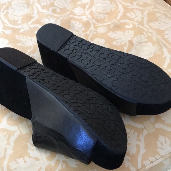 Like NEW Gentle Souls/Kenneth Cole Black Leather Platform Shoes - Picture 3 of 8